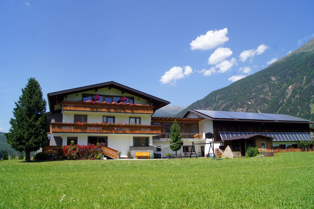 Apartments Bauernhof Dismasn Hof لانغنفلد المظهر الخارجي الصورة