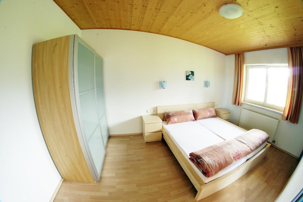 Apartments Bauernhof Dismasn Hof لانغنفلد الغرفة الصورة